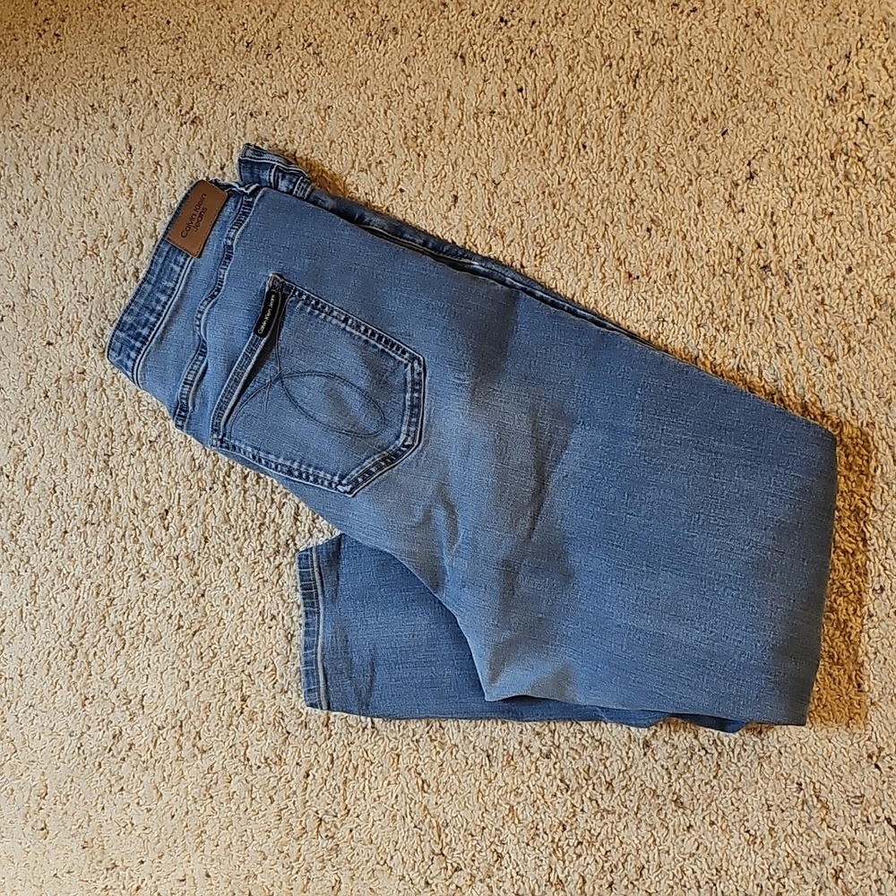 Calvin Klein Women’s Blue Straight-Leg Jeans